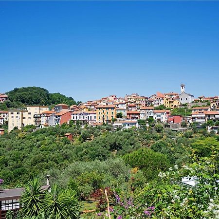 Hemingway'S Shelter Villa La Spezia Exterior photo