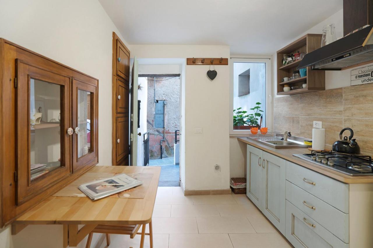 Hemingway'S Shelter Villa La Spezia Exterior photo